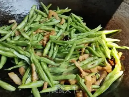 Make Spaghetti beans step 6
