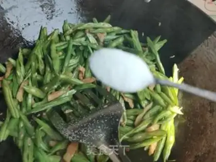 Make Spaghetti beans step 7