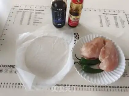 Make "Hand-to-hand" with chicken meat step 0