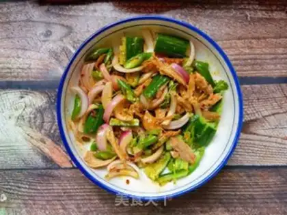 Make Dutch cucumber onion with chicken leg step 7