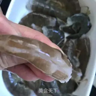 Make Sour shrimp tail step 1