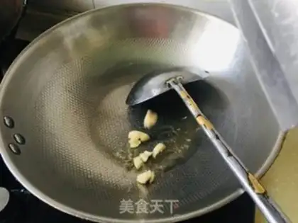 Make Garlic leaves step 2