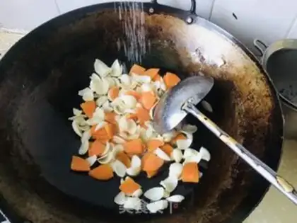 Make Carrot and lilies step 7