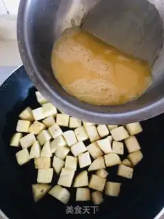 Make Fried eggs step 4