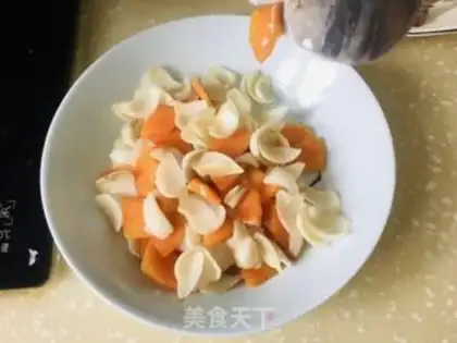 Make Carrot and lilies step 11