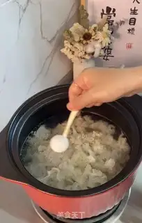 Make Pork embroidery ball soup step 7