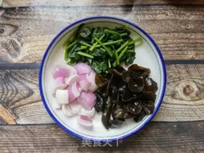 Make Spinach moored onions step 4