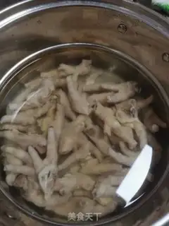 Make Lemon with pepper chicken claws step 17