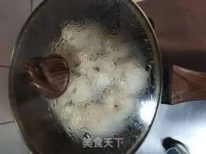 Make A meat-cray shrimp bun step 12