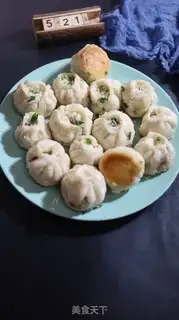 Make A meat-cray shrimp bun step 14