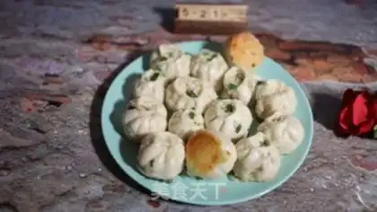 Make A meat-cray shrimp bun step 15