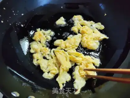 Make Egg fried rice step 2