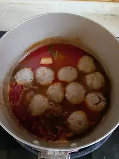 Make Hotpot meatballs step 2