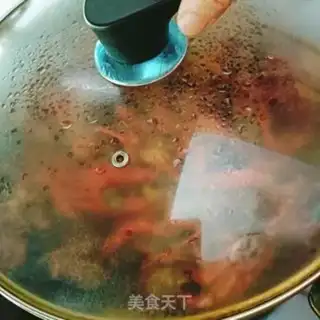 Make Spicy lobster step 12