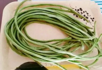 Make Sesame sauce with beans step 3