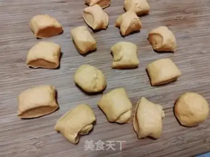 Make Pumpkin bean buns step 4