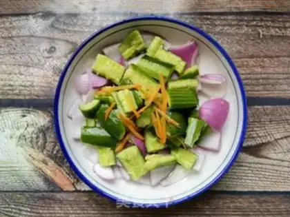 Make Dutch cucumber onions step 2