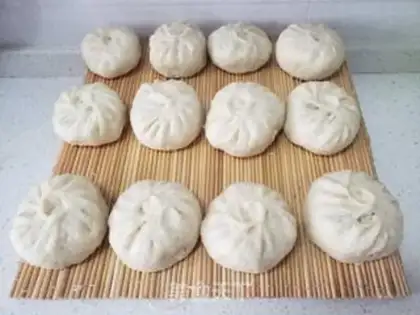 Make A bean-fruit bun step 16
