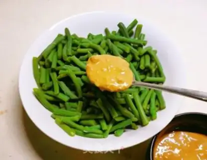Make Sesame sauce with beans step 8