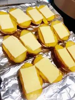 Make Baked potatoes step 1