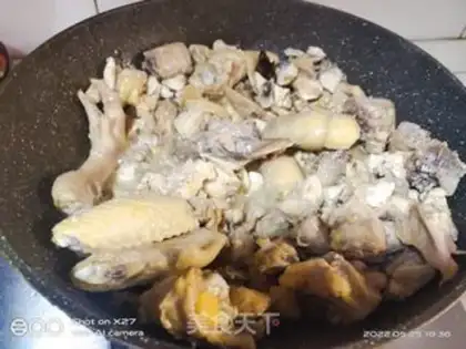 Make A mushroom beer and chicken step 4