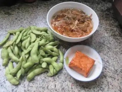 Make Scrambled and dried beans step 0