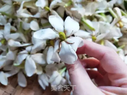 Make Fried roses step 0