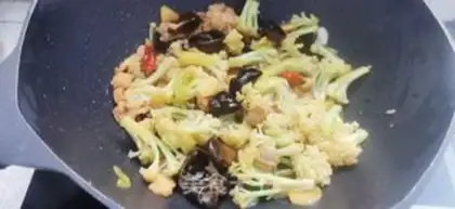 Make A pot of casserole step 3