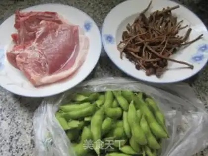 Make Tea mushrooms, soybeans step 0