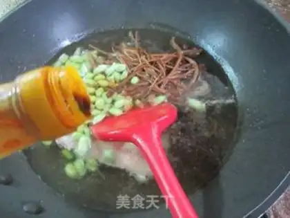Make Tea mushrooms, soybeans step 6