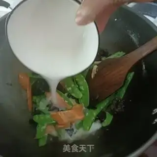 Make The red duck step 4