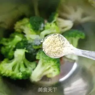 Make Chicken chest and broccoli step 6