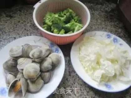 Make Big cabbage and broccoli step 0
