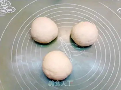 Make Coconut jam bread step 6