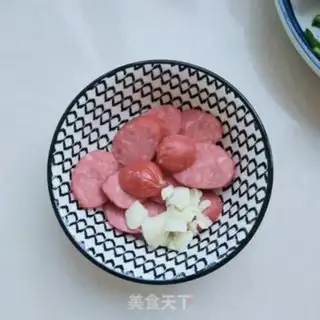 Make Red sausage spinach step 1