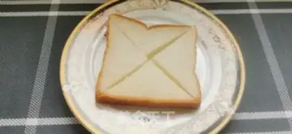 Make Fried egg bread step 8