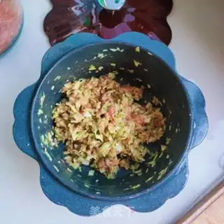 Make Pork and blue dumplings step 3