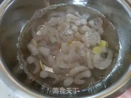 Make Shrimp dumplings step 1