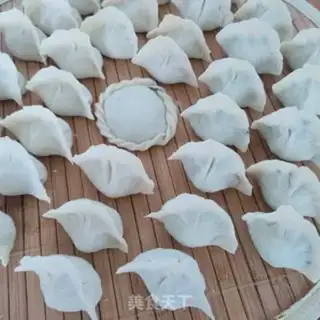Make Pork and blue dumplings step 7