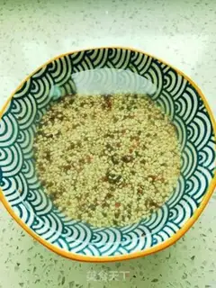 Make Three-coloured Quinoa whole wheat bun step 0