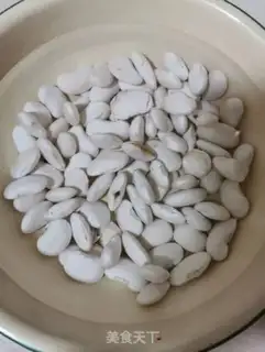Make Soybeans in apple claw soup step 0