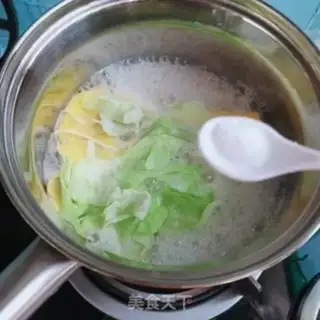 Make Egg dumpling soup noodles step 5
