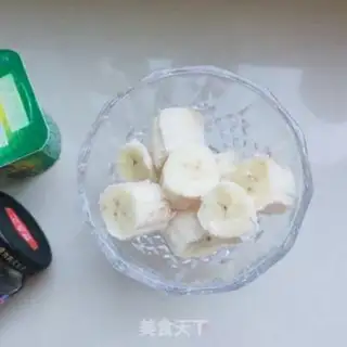 Make Blueberry yogurt step 1