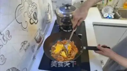 Make Onion fried eggs step 7