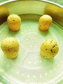 Make Three-coloured Quinoa whole wheat bun step 10