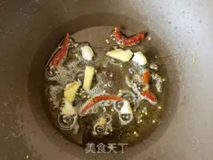 Make Tomato eggs step 2