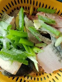 Make Sour fish step 1