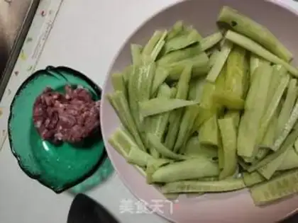 Make The cucumber cucumber step 0