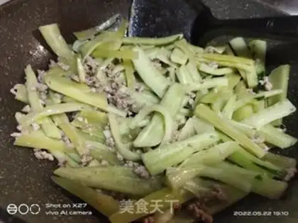 Make The cucumber cucumber step 2