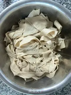 Make cucumber-skin step 0